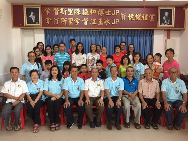 下霹雳惠安公会颁发2018年度会员子女奖励金